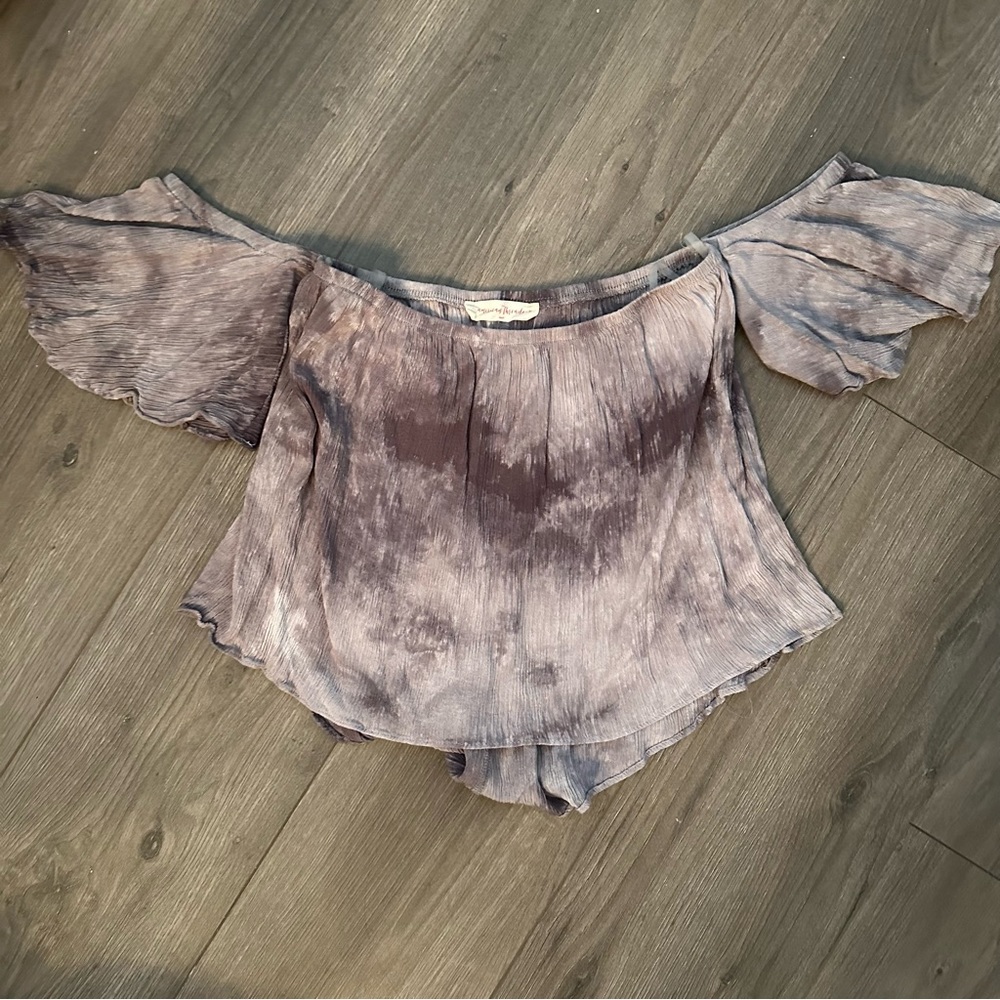 American Threads Off the Shoulder Top